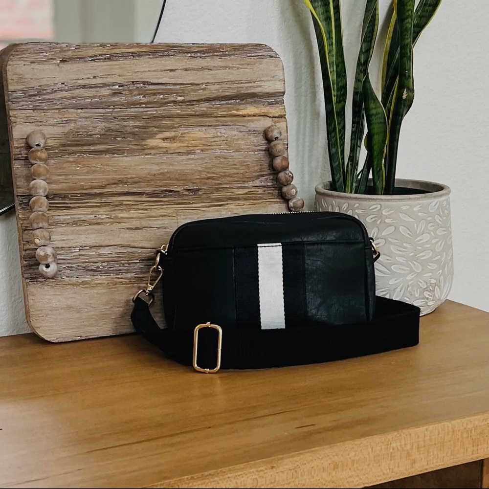 Black and white every day Crossbody